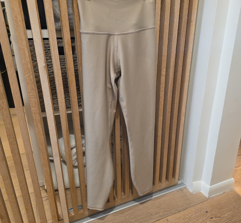 ALO High-Waist Beige Leggings
